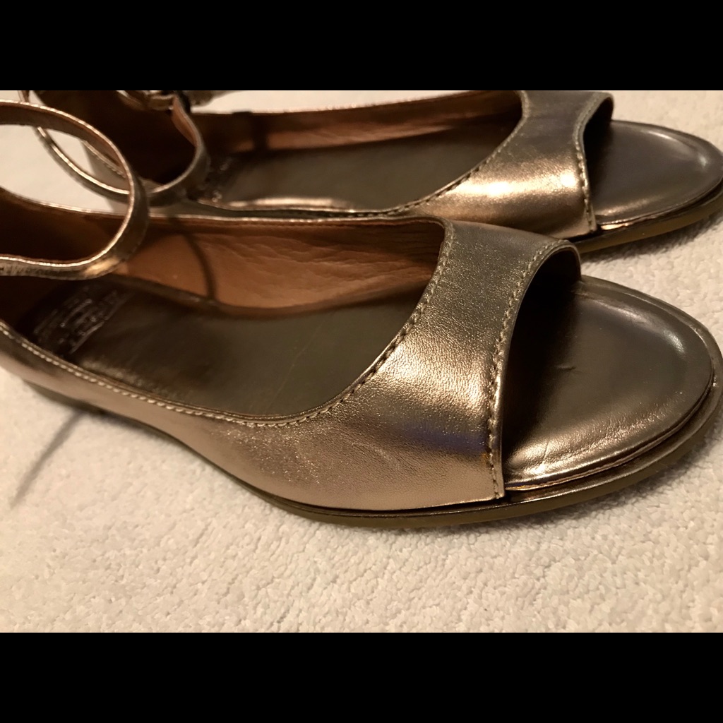 Brand New Stylish Flats By Lucky Brand  Box 54